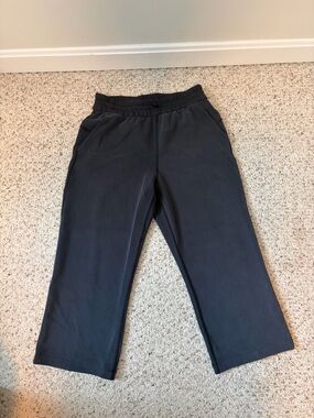 Lululemon SoftStreme wide leg crop